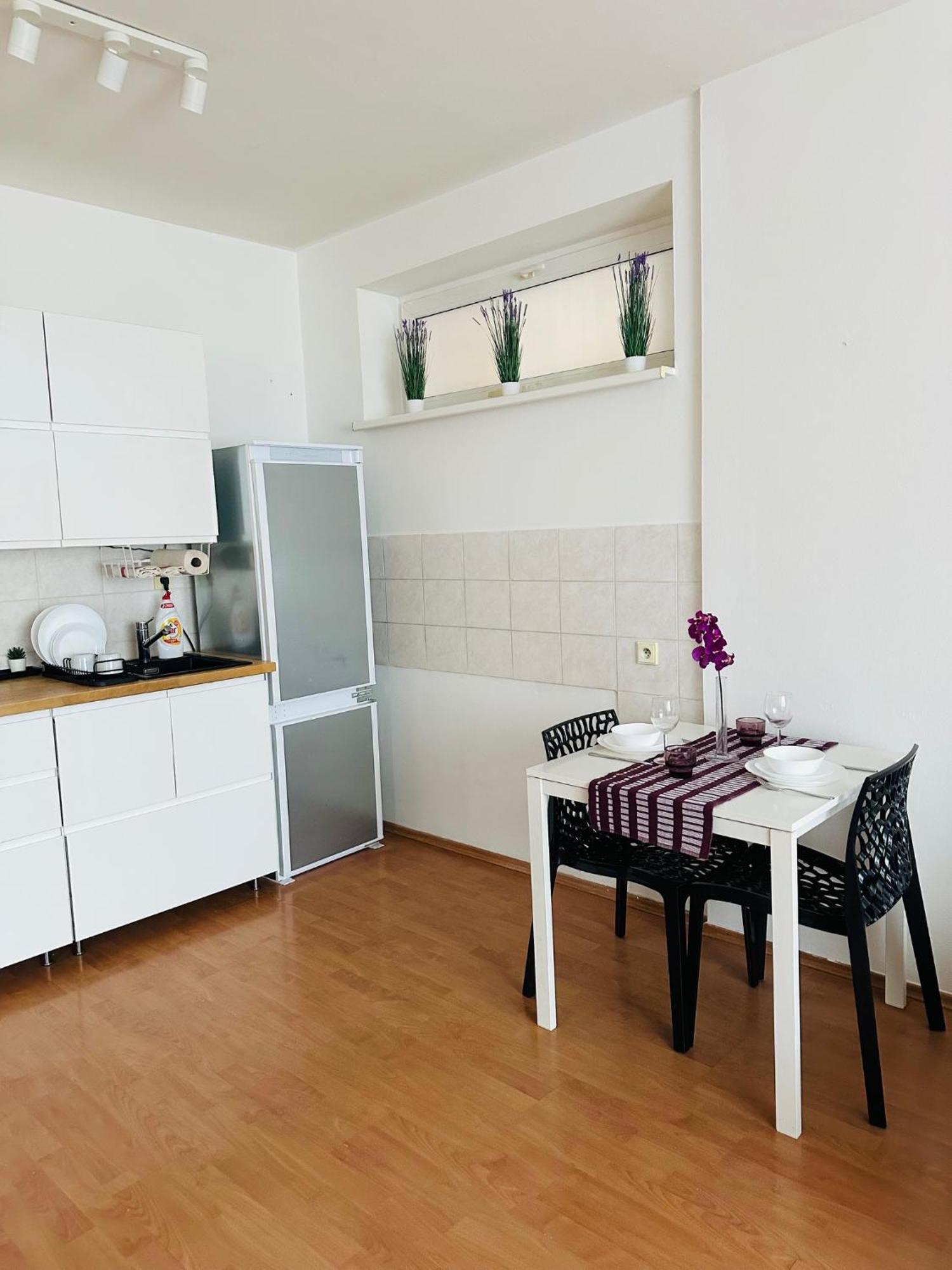 After Two Apartment Μπρατισλάβα Εξωτερικό φωτογραφία